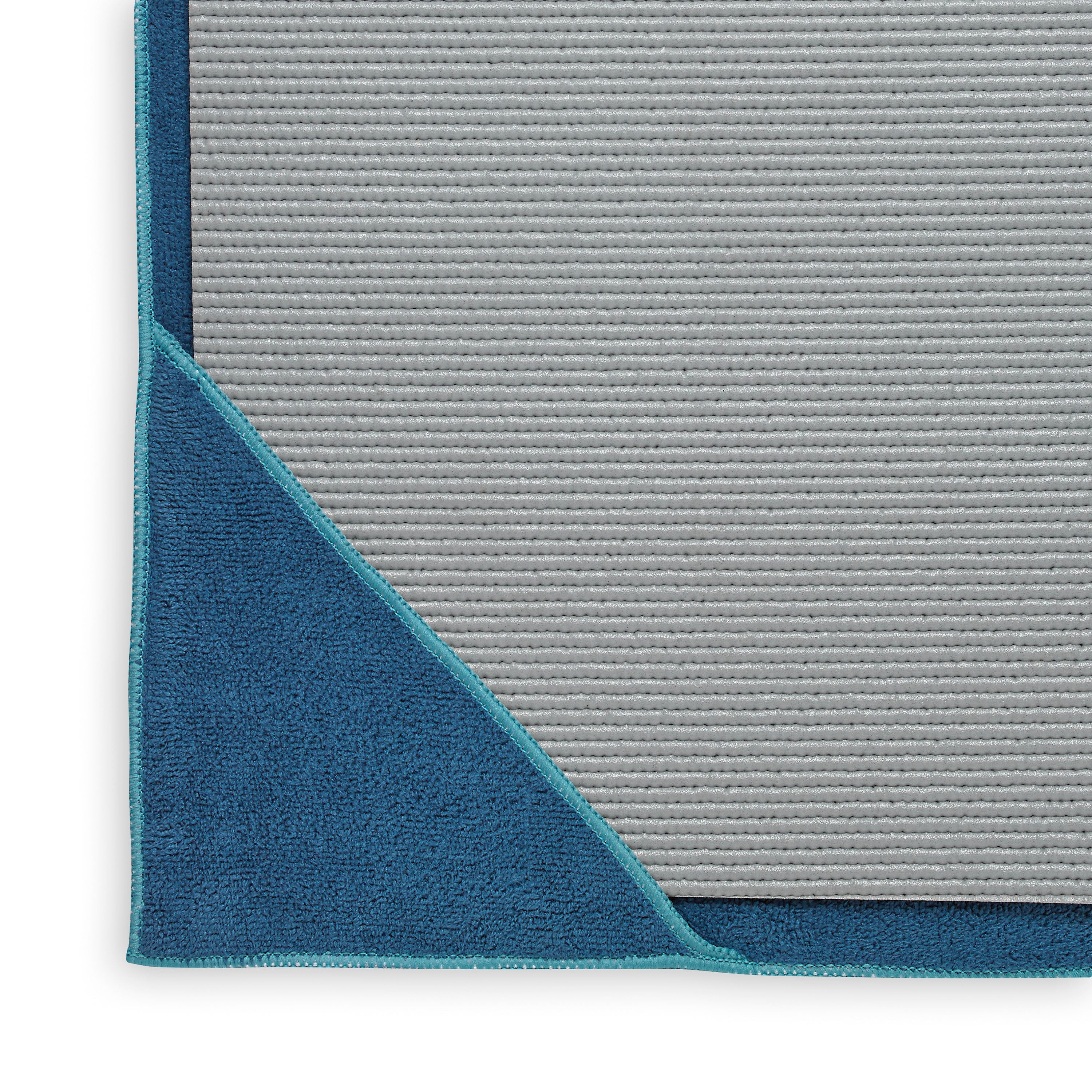 Stay-Put Yoga Towel Lake corner